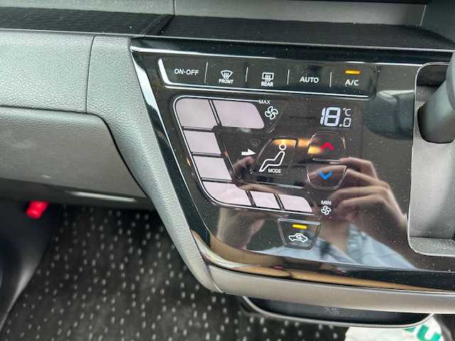 日産 ルークス HWS X プロパイロットED 大阪府 2021(令3)年 1万km チタニウムグレーメタリック プロパイロット/全方位カメラ/エマージェンシーブレーキ/レーンキープアシスト/コーナーセンサー/横滑り防止装置/盗難防止装置/両側パワースライドドア/ビルトインＥＴＣ/LEDヘッドライト/オートライト/純正アルミホイール/純正フロアマット/スペアキー(1本)/プッシュスタート