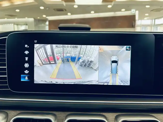 メルセデス・ベンツ Ｍ・ベンツ ＧＬＳ４００ｄ 4マチック AMGライン 大阪府 2023(令5)年 5.7万km オブシディアンブラック オフロードエンジニアリングP/レザーエクスクルーシブP/レーダーセーフティP/サンルーフ/HUD/黒革/メモリ付きパワーシート/エアシートヒーター/ブルメスター/純正ナビ/TV/360度カメラ/applecarplay/電動リアゲート/電動格納サードシート/純正21インチAW/LEDヘッドライト/アンビエントライト/ブラインドスポット/パフュームアトマイザー/ドアイージークローザー/ワイヤレス充電