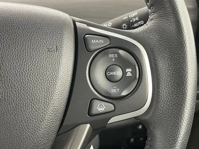 ホンダ フリード＋ G ホンダセンシング 埼玉県 2018(平30)年 2.9万km ブルーホライゾンM 純正ナビ　バックカメラ　ビルトインＥＴＣ　アダクティブクルーズコントロール　両側パワースライドドア　ハーフレザー　ドライブレコーダー　衝突軽減　純正アルミ　Ｂｌｕｅｔｏｏｔｈ　ＣＤ再生　LEDライト