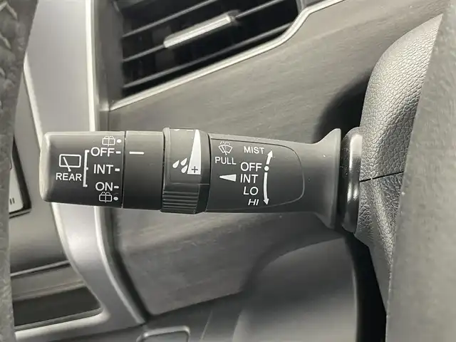 ホンダ フリード＋ G ホンダセンシング 埼玉県 2018(平30)年 2.9万km ブルーホライゾンM 純正ナビ　バックカメラ　ビルトインＥＴＣ　アダクティブクルーズコントロール　両側パワースライドドア　ハーフレザー　ドライブレコーダー　衝突軽減　純正アルミ　Ｂｌｕｅｔｏｏｔｈ　ＣＤ再生　LEDライト