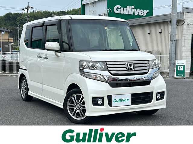 ホンダ Ｎ ＢＯＸ カスタム G SSパッケージ 山口県 2014(平26)年 8.7万km プレミアムホワイトパール ワンオーナー/禁煙車/スマートキー/プッシュスタート/ETC/両側パワースライドドア/純正SDナビ/(TV/BT/DVD/ラジオ)/バックカメラ/純正フロアマット/純正アルミホイール/ドアバイザー/シートヒーター/オートエアコン/オートライト/パワーウィンドウ/横滑り防止装置/CTBA/保証書/取扱説明書/記録簿