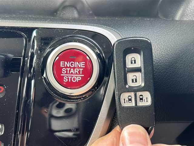 ホンダ Ｎ ＢＯＸ カスタム G SSパッケージ 山口県 2014(平26)年 8.7万km プレミアムホワイトパール ワンオーナー/禁煙車/スマートキー/プッシュスタート/ETC/両側パワースライドドア/純正SDナビ/(TV/BT/DVD/ラジオ)/バックカメラ/純正フロアマット/純正アルミホイール/ドアバイザー/シートヒーター/オートエアコン/オートライト/パワーウィンドウ/横滑り防止装置/CTBA/保証書/取扱説明書/記録簿