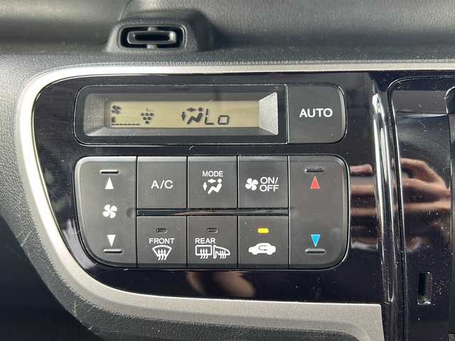 ホンダ Ｎ ＢＯＸ カスタム G SSパッケージ 山口県 2014(平26)年 8.7万km プレミアムホワイトパール ワンオーナー/禁煙車/スマートキー/プッシュスタート/ETC/両側パワースライドドア/純正SDナビ/(TV/BT/DVD/ラジオ)/バックカメラ/純正フロアマット/純正アルミホイール/ドアバイザー/シートヒーター/オートエアコン/オートライト/パワーウィンドウ/横滑り防止装置/CTBA/保証書/取扱説明書/記録簿