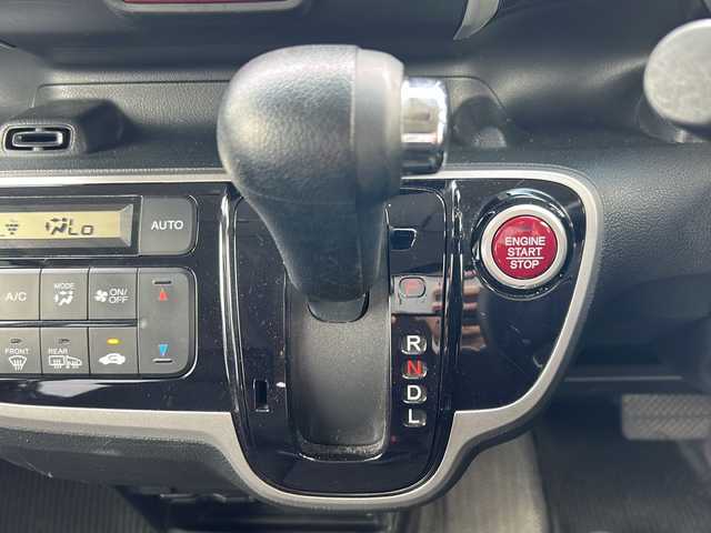 ホンダ Ｎ ＢＯＸ カスタム G SSパッケージ 山口県 2014(平26)年 8.7万km プレミアムホワイトパール ワンオーナー/禁煙車/スマートキー/プッシュスタート/ETC/両側パワースライドドア/純正SDナビ/(TV/BT/DVD/ラジオ)/バックカメラ/純正フロアマット/純正アルミホイール/ドアバイザー/シートヒーター/オートエアコン/オートライト/パワーウィンドウ/横滑り防止装置/CTBA/保証書/取扱説明書/記録簿