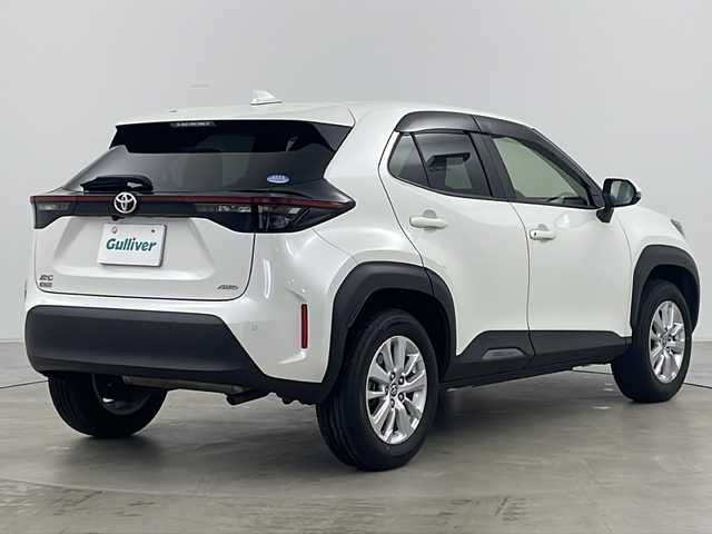 トヨタ ヤリスクロス G 道央・札幌 2020(令2)年 5.6万km ホワイトパールクリスタルシャイン ・4WD/・寒冷地仕様/・純正ディスプレイオーディオ&BT&CD&DVD&フルセグ&MiraCast/・トヨタセーフティセンス/・レーントレーシングアシスト/・プリクラッシュセーフティ/・ブラインドスポットモニター/・クリアランスソナー/・リアクロストラフィックアラート/・ロードサインアシスト/・バックカメラ/・レーダークルーズコントロール/・フロントワイパーデアイサー/・ミラーヒーター/・純正エンジンスターター/・社外ドライブレコーダー/・純正フロアマット/・ビルトインETC/・ステアリングスイッチ/・革巻きステアリング/・ダウンヒルアシストコントロール/・オートマチックハイビーム/・オートライト/・LEDヘッドライト/・ヘッドライトレベライザー/・DRIVEMODE/・SNOWMODE/・スマートキー/・スペアキー/・プッシュスタート/・純正16インチAW/・横滑り防止