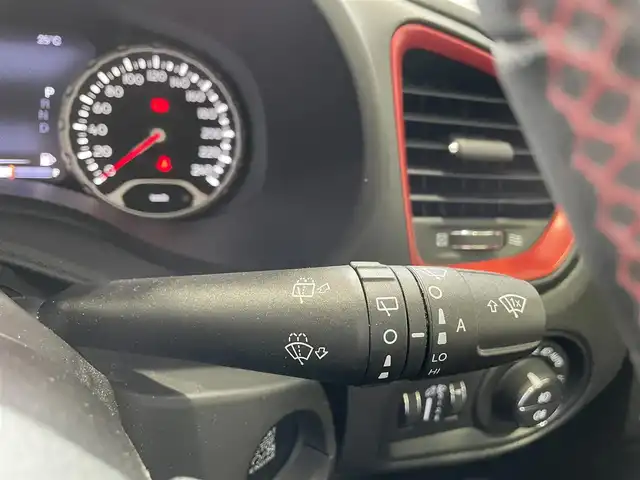 クライスラー・ジープ ジープ レネゲード トレイルホーク 福島県 2021(令3)年 6.4万km 青Ｍ ワンオーナー/4WD/純正メモリーナビ/AM/FM/BT/USB/AUX/フルセグTV/純正17インチAW(社外17AW＋冬タイヤ積込)/クルーズコントロール/リアクリアランスソナー/アイドリングストップ/バックカメラ/ルーフレール/プッシュスタート/オートライト/LEDヘッドライト/フォグ/リアフォグ/フロアマット/ETC 2.0