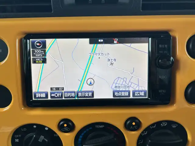 トヨタ ＦＪクルーザー カラーパッケージ 和歌山県 2016(平28)年 6.5万km イエロー/ホワイト 純正7インチナビ（NSZN-W64T)/（BT/CD/DVD/AM/FM/USB/HDMI)/フルセグTV/バックカメラ/ABS/横滑り防止/後方コーナーセンサー/レーダークルーズコントロール/前方ドラレコ/ETC/JAOSリフトアップ/ルーフキャリア/ステアリングリモコン/４WD/ハロゲンヘッドライト/フォグランプ/ドアバイザー/背面タイヤ/サマータイヤ付き純正ホイール