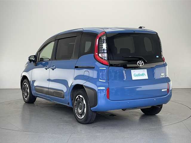 トヨタ シエンタ ハイブリッド Z 長野県 2024(令6)年 2.3万km グレイッシュブルー 4WD/トヨタセーフティセンス/両側パワースライドドア/純正ディスプレイオーディオ/追従式クルーズコントロール/純正ビルトインETC/Bluetooth/バックカメラ/ステアリングスイッチ/エンジンスターター/クリアランスソナー/車線逸脱警報/BSM/PCS/PDA/RCTA/PKSB/RSA/前後コーナーセンサー/電動格納ウインカーミラー/2列目サンシェード/USBポート/100V充電/デアイサー/シートリフター/ドアバイザー/プッシュスタート/スペアキー1本/スマートキー