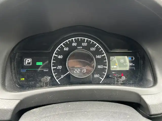 日産 ノート e－パワー X Bアロー 静岡県 2020(令2)年 4.8万km ブリリアントシルバー 社外ナビ/・フルセグTV/・Bluetooth接続/・DVD再生/インテリジェントルームミラー/アラウンドビューモニター/エマージェンシーブレーキ/前後コーナーセンサー/プッシュスタート/スマートキー/スペアキー/ETC/オートライト/オートハイビーム/取扱説明書/保証書