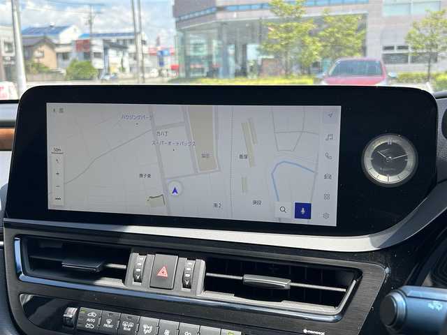 レクサス ＥＳ 300h バージョンL 福島県 2022(令4)年 0.5万km ソニッククォーツ サンルーフ/メーカーナビ/「AM/FM/フルセグTV/BT」/パノラミックビューモニター/パワートランク/セーフティセンス/3眼LEDオートヘッドライト/レザーシート/純正18インチアルミホイール/前後ドライブレコーダー/ビルトインETC2.0/フロントメモリー付きパワーシート/シートヒーター＆シートエアコン/ステアリングヒーター/パドルシフト/電動リアサンシェード/AC１００V/電動パーキング/オートホールド/キーレス