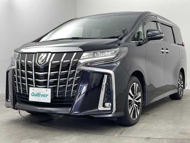 トヨタ アルファード S Cパッケージ 兵庫県 2019(令1)年 2.5万km スパークリングブラックパールクリスタルシャイン ・ツインムーンルーフ/・3眼LEDヘッドランプ/・LEDシーケンシャルターンランプ/・LEDコーナリングランプ/・Toyota Safety Sense/・プリクラッシュセーフティ（歩行者［昼夜］・自転車運転者［昼］検知機能付衝突回避支援タイプ/ミリ波レーダー＋単眼カメラ方式）/・レーントレーシングアシスト［LTA］/・レーダークルーズコントロール（全車速追従機能付）/・ロードサインアシスト［RSA］/・アダプティブハイビームシステム［AHS］/・オートマチックハイビーム［AHB］/・先行車発進告知機能［TMN］/・ブラインドスポットモニター［BSM］/・リヤクロストラフィックアラート［RCTA］/・インテリジェントクリアランスソナー/・レーダークルーズコントロール/・社外9インチナビ&Bluetooth&CD/DVD&TV/・フリップダウンモニター/・バックカメラ/・ビルドインETC/・両側パワースライドドア/・合皮シート/・パワーシート（一列目・二列目）/・シートヒーター/エアシート（運転席・助手席）/・電動リアゲート/・前後ドライブレコーダー/・オットマン/・純正18インチアルミホイール/・3眼LEDライト/・ステアリングヒーター/・nanoe