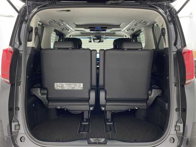 トヨタ アルファード S Cパッケージ 福岡県 2019(令1)年 2.5万km スパークリングブラックパールクリスタルシャイン ・ツインムーンルーフ/・3眼LEDヘッドランプ/・LEDシーケンシャルターンランプ/・LEDコーナリングランプ/・Toyota Safety Sense/・プリクラッシュセーフティ（歩行者［昼夜］・自転車運転者［昼］検知機能付衝突回避支援タイプ/ミリ波レーダー＋単眼カメラ方式）/・レーントレーシングアシスト［LTA］/・レーダークルーズコントロール（全車速追従機能付）/・ロードサインアシスト［RSA］/・アダプティブハイビームシステム［AHS］/・オートマチックハイビーム［AHB］/・先行車発進告知機能［TMN］/・ブラインドスポットモニター［BSM］/・リヤクロストラフィックアラート［RCTA］/・インテリジェントクリアランスソナー/・レーダークルーズコントロール/・社外9インチナビ&Bluetooth&CD/DVD&TV/・フリップダウンモニター/・バックカメラ/・ビルドインETC/・両側パワースライドドア/・合皮シート/・パワーシート（一列目・二列目）/・シートヒーター/エアシート（運転席・助手席）/・電動リアゲート/・前後ドライブレコーダー/・オットマン/・純正18インチアルミホイール/・3眼LEDライト/・ステアリングヒーター/・nanoe