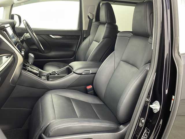 トヨタ アルファード S Cパッケージ 福岡県 2019(令1)年 2.5万km スパークリングブラックパールクリスタルシャイン ・ツインムーンルーフ/・3眼LEDヘッドランプ/・LEDシーケンシャルターンランプ/・LEDコーナリングランプ/・Toyota Safety Sense/・プリクラッシュセーフティ（歩行者［昼夜］・自転車運転者［昼］検知機能付衝突回避支援タイプ/ミリ波レーダー＋単眼カメラ方式）/・レーントレーシングアシスト［LTA］/・レーダークルーズコントロール（全車速追従機能付）/・ロードサインアシスト［RSA］/・アダプティブハイビームシステム［AHS］/・オートマチックハイビーム［AHB］/・先行車発進告知機能［TMN］/・ブラインドスポットモニター［BSM］/・リヤクロストラフィックアラート［RCTA］/・インテリジェントクリアランスソナー/・レーダークルーズコントロール/・社外9インチナビ&Bluetooth&CD/DVD&TV/・フリップダウンモニター/・バックカメラ/・ビルドインETC/・両側パワースライドドア/・合皮シート/・パワーシート（一列目・二列目）/・シートヒーター/エアシート（運転席・助手席）/・電動リアゲート/・前後ドライブレコーダー/・オットマン/・純正18インチアルミホイール/・3眼LEDライト/・ステアリングヒーター/・nanoe