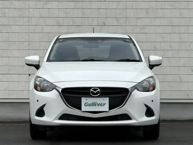 マツダ デミオ 13S 岩手県 2015(平27)年 5.6万km アークティックホワイト 禁煙車/４WD/スマートシティブレーキアシスト/MTモード付きAT/コーナーセンサー/横滑り防止装置/ヘッドライトレベライザー/純正ナビ/→Bluetooth/FM/AM/USB/ステアリングスイッチ/〇プッシュスタート/〇電動格納ミラー/〇ドアバイザー/〇フロアマット/〇シガーソケット/〇スマートキー