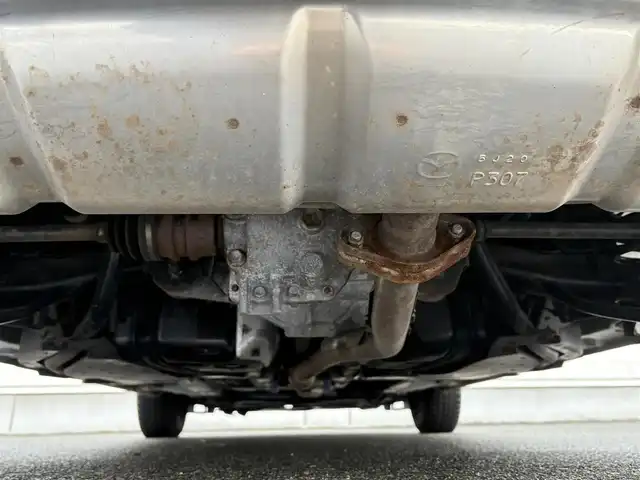 マツダ デミオ 13S 岩手県 2015(平27)年 5.6万km アークティックホワイト 禁煙車/４WD/スマートシティブレーキアシスト/MTモード付きAT/コーナーセンサー/横滑り防止装置/ヘッドライトレベライザー/純正ナビ/→Bluetooth/FM/AM/USB/ステアリングスイッチ/〇プッシュスタート/〇電動格納ミラー/〇ドアバイザー/〇フロアマット/〇シガーソケット/〇スマートキー