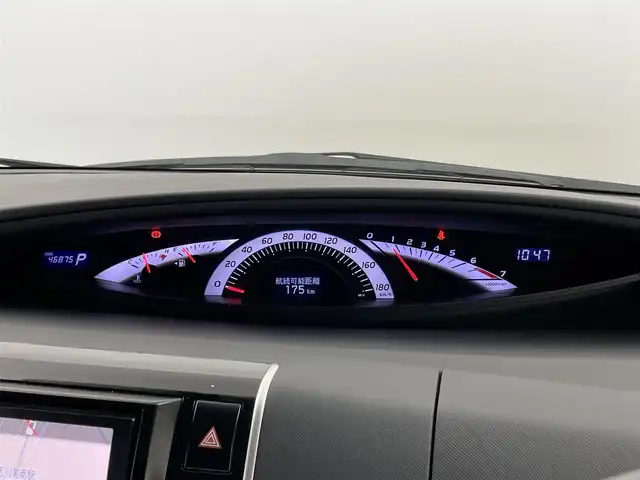 トヨタ エスティマ アエラス プレミアムエディション 埼玉県 2015(平27)年 4.7万km ホワイトパールクリスタルシャイン 純正ナビ　フリップダウンモニター　バックカメラ　ビルトインＥＴＣ　前後ドライブレコーダー　クルーズコントロール　両側パワースライドドア　純正アルミ　オートライト　ＨＩＤライト　スマートキー　地デジＴＶ
