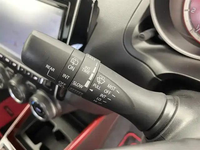 スズキ スイフト スポーツ 富山県 2023(令5)年 1.1万km チャンピオンイエロー 純正8型ナビ（AM/FM/CD/DVD/BT）/フルセグＴＶ/クルーズコントロール/純正前後ドライブレコーダー/純正エアロ/Ｄ席シートヒーター/プッシュスタート/スマートキー/ビルトインＥＴＣ/純正フロアマット/純正ドアバイザー/トノカバー/LEDヘッドライト/フォグランプ/オートライト