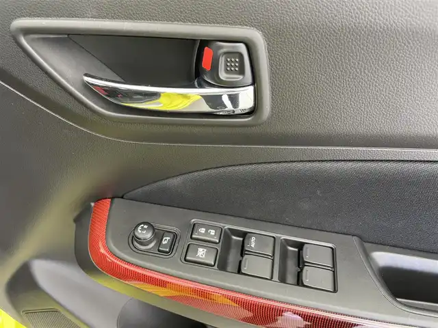 スズキ スイフト スポーツ 富山県 2023(令5)年 1.1万km チャンピオンイエロー 純正8型ナビ（AM/FM/CD/DVD/BT）/フルセグＴＶ/クルーズコントロール/純正前後ドライブレコーダー/純正エアロ/Ｄ席シートヒーター/プッシュスタート/スマートキー/ビルトインＥＴＣ/純正フロアマット/純正ドアバイザー/トノカバー/LEDヘッドライト/フォグランプ/オートライト