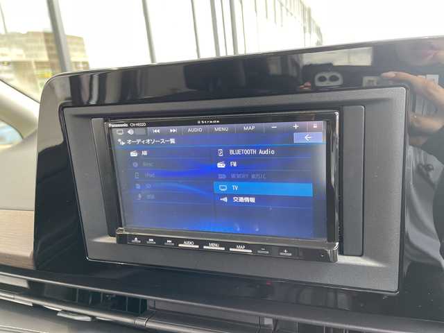 日産 セレナ e－パワー ハイウェイスター V 愛知県 2023(令5)年 2.5万km プリズムホワイト プロパイロット/7インチSDナビ（あり）/フリップダウンモニター/全方位カメラ/両側パワースライドドア/レーダークルーズコントロール/イージーオープン機能/コーナーセンサー/純正アルミホイール/ブラインドスポットモニター/LEDヘッドライト/インテリジェントミラー/リアオートエアコン/オートマチックハイビーム/ドライブレコーダー/ETC/衝突被害軽減ブレーキ/フルセグTV/CD DVD/Bluetooth/ステアリングスイッチ/スマートキー/プッシュスタート