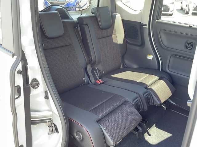 スズキ スペーシア カスタム HYBRID XS ターボ 長野県 2023(令5)年 0.1千km ピュアホワイトパール/ブラック2トーン ターボ/純正メモリナビ/（フルセグTV/AM/FM/BT）/全方位モニター/HDMI/純正前後ドラレコ/シートヒーター/ステアリングヒーター/スズキセーフティサポート/レーダークルーズコントロール/レーンキープアシスト/ブレーキホールド/2列目オットマン/両側パワースライドドア/エアバック（W＋サイド）/純正15インチアルミホイール/アイドリングストップ/横滑り防止機能/ヘッドアップディスプレイ/純正LEDヘッドライト/フォグランプ/パドルシフト/サンシェード/ウィンカーミラー/ルーフブラックツートンカラー