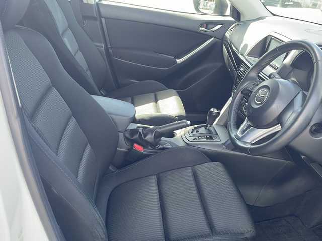マツダ ＣＸ－５ XD 山梨県 2012(平24)年 4万km クリスタルホワイトパールマイカ ４WD/純正ナビ　/フルセグ　/ＥＴＣ　/バックカメラ　/サイドカメラ　/スマートキー　/デュアルエアコン　/オートライト　/ＨＩＤヘッドライト　/ＡＢＳ　/盗難防止装置　/横滑り防止　/ステリングスイッチ