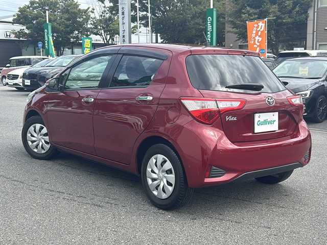 トヨタ ヴィッツ F セーフティーエディションⅢ 鳥取県 2019(令1)年 3.1万km センシュアルレッドマイカ 衝突被害軽減ブレーキ /Toyota Safety Sense C/LEDヘッドライト/バックカメラ/イモビライザー/エアバッグ/ABS/Bluetooth対応/メモリナビ/ドライブレコーダー/DVD再生機能/ETC/ワンオーナー/プッシュスタート