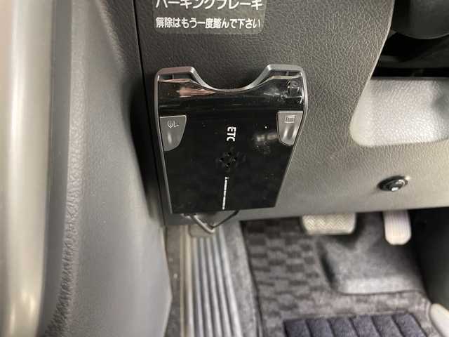 トヨタ ノア S 道央・札幌 2008(平20)年 5.9万km ホワイトパールクリスタルシャイン ・4WD/ワンオーナー//・寒冷地仕様/・純正HDDナビ/・CD/DVD/MD/SD/HDD/フルセグTV/・ワイパーデアイサー/・片側パワースライドドア/・バックカメラ/ETC/・純正16インチアルミホイール/・ウォークスルー/純正フロアマット/・フォグランプ/リモコンキー