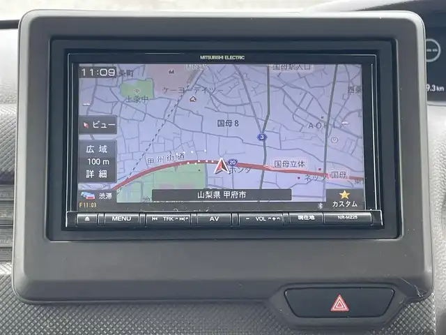 ホンダ Ｎ ＢＯＸ G ホンダセンシング 山梨県 2018(平30)年 8.3万km プラチナホワイトパール (株)IDOMが運営する【じしゃロン甲府店】の自社ローン専用車両になります。/こちらは現金またはオートローンご利用時の価格です。自社ローンご希望の方は別途その旨お申付け下さい/ホンダセンシング/社外メモリーナビ/（Bluetoothオーディオ/SD）/バックカメラ/アクティブクルーズコントロール/LEDヘッドライト/オートエアコン/スマートキー×２/ETC/新車時保証書/取扱説明書