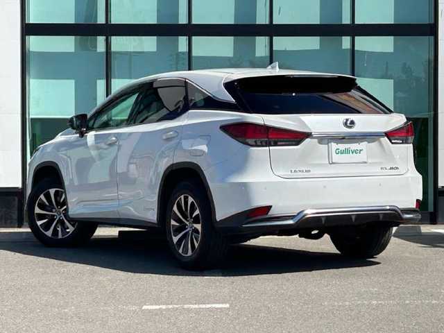 レクサス ＲＸ 450h 和歌山県 2019(令1)年 2.2万km ソニッククォーツ サンルーフ/純正12.3インチナビ/フルセグTV/パノラミックビューモニター/レクサスセーフティーセンス/プリクラッシュセーフティー/レーダークルーズコントロール/ヘッドアップディスプレイ/ブラインドスポットモニター/全席シートヒーター/前席シートエアベンチレーション/ステアリングヒーター/純正18インチアルミホイール/電動リアゲート/純正フロアマット/ビルトインETC2.0/カードキー/ポジションメモリー/LEDヘッドライト/オートライト/オートマチックハイビーム