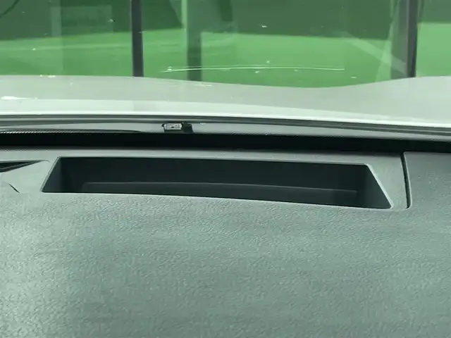 レクサス ＲＸ 450h 和歌山県 2019(令1)年 2.2万km ソニッククォーツ サンルーフ/純正12.3インチナビ/フルセグTV/パノラミックビューモニター/レクサスセーフティーセンス/プリクラッシュセーフティー/レーダークルーズコントロール/ヘッドアップディスプレイ/ブラインドスポットモニター/全席シートヒーター/前席シートエアベンチレーション/ステアリングヒーター/純正18インチアルミホイール/電動リアゲート/純正フロアマット/ビルトインETC2.0/カードキー/ポジションメモリー/LEDヘッドライト/オートライト/オートマチックハイビーム