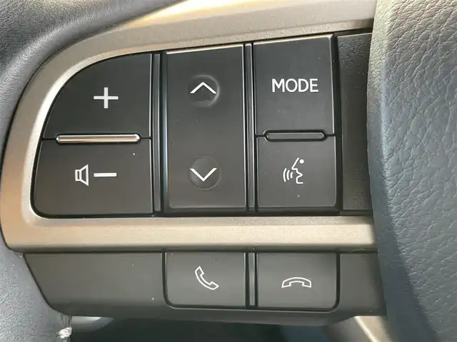 レクサス ＲＸ 450h 和歌山県 2019(令1)年 2.2万km ソニッククォーツ サンルーフ/純正12.3インチナビ/フルセグTV/パノラミックビューモニター/レクサスセーフティーセンス/プリクラッシュセーフティー/レーダークルーズコントロール/ヘッドアップディスプレイ/ブラインドスポットモニター/全席シートヒーター/前席シートエアベンチレーション/ステアリングヒーター/純正18インチアルミホイール/電動リアゲート/純正フロアマット/ビルトインETC2.0/カードキー/ポジションメモリー/LEDヘッドライト/オートライト/オートマチックハイビーム