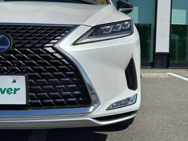 レクサス ＲＸ 450h 和歌山県 2019(令1)年 2.2万km ソニッククォーツ サンルーフ/純正12.3インチナビ/フルセグTV/パノラミックビューモニター/レクサスセーフティーセンス/プリクラッシュセーフティー/レーダークルーズコントロール/ヘッドアップディスプレイ/ブラインドスポットモニター/全席シートヒーター/前席シートエアベンチレーション/ステアリングヒーター/純正18インチアルミホイール/電動リアゲート/純正フロアマット/ビルトインETC2.0/カードキー/ポジションメモリー/LEDヘッドライト/オートライト/オートマチックハイビーム