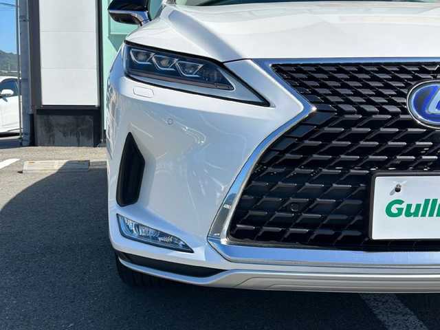 レクサス ＲＸ 450h 和歌山県 2019(令1)年 2.2万km ソニッククォーツ サンルーフ/純正12.3インチナビ/フルセグTV/パノラミックビューモニター/レクサスセーフティーセンス/プリクラッシュセーフティー/レーダークルーズコントロール/ヘッドアップディスプレイ/ブラインドスポットモニター/全席シートヒーター/前席シートエアベンチレーション/ステアリングヒーター/純正18インチアルミホイール/電動リアゲート/純正フロアマット/ビルトインETC2.0/カードキー/ポジションメモリー/LEDヘッドライト/オートライト/オートマチックハイビーム