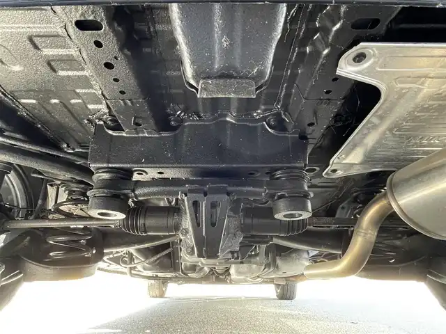 ホンダ フリード G ホンダセンシング 岐阜県 2019(令1)年 0.7万km プレミアムスパークルブラックパール ワンオーナー/4WD/社外SDナビ/【Bluetooth．CD.DVD.AM/FM．TV.AUX】/両側パワースライドドア/衝突軽減ブレーキ/レーンキープアシスト/バックカメラ/クルーズコントロール/シートヒーター/スマートキー/LEDヘッドライト・オート機能付き/ウォークスルー/ETC/ドライブレコーダー/純正フロアマット/ドアバイザー/ウィンカーミラー/アイドリングストップ/スペアキー/保証書/取扱説明書