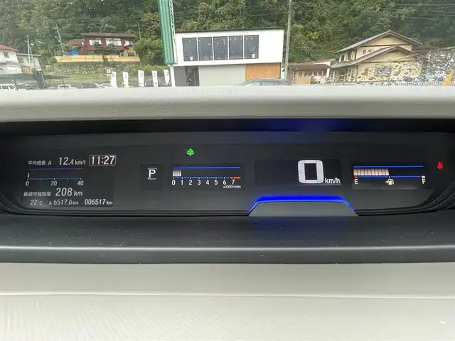 ホンダ フリード G ホンダセンシング 岐阜県 2019(令1)年 0.7万km プレミアムスパークルブラックパール ワンオーナー/4WD/社外SDナビ/【Bluetooth．CD.DVD.AM/FM．TV.AUX】/両側パワースライドドア/衝突軽減ブレーキ/レーンキープアシスト/バックカメラ/クルーズコントロール/シートヒーター/スマートキー/LEDヘッドライト・オート機能付き/ウォークスルー/ETC/ドライブレコーダー/純正フロアマット/ドアバイザー/ウィンカーミラー/アイドリングストップ/スペアキー/保証書/取扱説明書