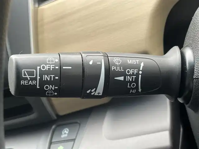 ホンダ フリード G ホンダセンシング 岐阜県 2019(令1)年 0.7万km プレミアムスパークルブラックパール ワンオーナー/4WD/社外SDナビ/【Bluetooth．CD.DVD.AM/FM．TV.AUX】/両側パワースライドドア/衝突軽減ブレーキ/レーンキープアシスト/バックカメラ/クルーズコントロール/シートヒーター/スマートキー/LEDヘッドライト・オート機能付き/ウォークスルー/ETC/ドライブレコーダー/純正フロアマット/ドアバイザー/ウィンカーミラー/アイドリングストップ/スペアキー/保証書/取扱説明書