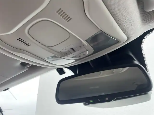 クライスラー・ジープ ジープ レネゲード 75thアニバーサリーE 東京都 2016(平28)年 3.7万km 緑 80台限定車/ワンオーナー/記録簿有（H30/R1/R3/R5/R7）/ALPINEナビ/フルセグTV/バックモニター/パワーシート/シートヒーター/ハンドルヒーター/HIDヘッドライト/ETC