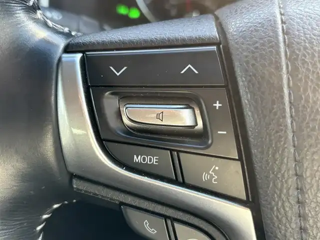 トヨタ クラウン ハイブリッド アスリートSJ-フロンティアLTD 福岡県 2018(平30)年 8.3万km プレシャスシルバー ワンオーナー/セーフティセンス/純正エアロ（F/R)/メーカーナビ/（BT/フルセグ/AM/FM/SD/SDREC/DISC)/Bカメラ/レーダークルーズコントロール/LEDヘッドライト/オートライト/ハーフレザーシート/DN席パワーシート/DN席シートヒーター/ステアリングヒーター/ステアリングスイッチ/チルトステアリング/純正17インチAW/ドライブレコーダー/USB入力端子/ISOFIX/横滑り防止装置/コーナーセンサー/レーンキープアシスト/盗難防止装置/衝突被害軽減システム/スマートキー/ETC/保証書