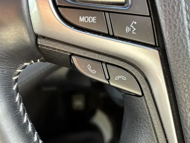 トヨタ クラウン ハイブリッド アスリートSJ-フロンティアLTD 福岡県 2018(平30)年 8.3万km プレシャスシルバー ワンオーナー/セーフティセンス/純正エアロ（F/R)/メーカーナビ/（BT/フルセグ/AM/FM/SD/SDREC/DISC)/Bカメラ/レーダークルーズコントロール/LEDヘッドライト/オートライト/ハーフレザーシート/DN席パワーシート/DN席シートヒーター/ステアリングヒーター/ステアリングスイッチ/チルトステアリング/純正17インチAW/ドライブレコーダー/USB入力端子/ISOFIX/横滑り防止装置/コーナーセンサー/レーンキープアシスト/盗難防止装置/衝突被害軽減システム/スマートキー/ETC/保証書