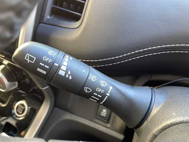 日産 セレナ ハイウェイスター Vセレクション 高知県 2018(平30)年 6.2万km ブリリアントホワイトパール 純正９インチナビ/・Ｂｌｕｅｔｏｏｔｈオーディオ/・フルセグＴＶ/・ＣＤ／ＤＶＤ/・バックカメラ/全方位モニター/プロパイロット/パーキングアシスト/ＥＴＣ/ドラレコ/両側パワースライドドア/衝突被害軽減ブレーキ/コーナーセンサー/LEDヘッドライト/オートライト/純正16インチアルミホイール/純正フロアマット/センターコンソール/サンバイザー/スペアキー