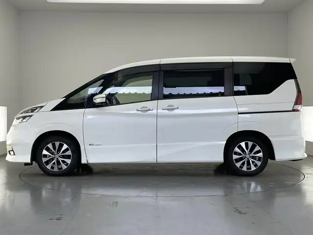 日産 セレナ ハイウェイスター Vセレクション 愛知県 2018(平30)年 6.2万km ブリリアントホワイトパール 純正９型ナビ　デジイン　全方位カメラ　セーフティパックＢ　パーキングアシスト　プロパイロット　フルセグＴＶ　ブルーレイ再生　ＥＴＣ　ドラレコ　追従クルコン　ＬＥＤライト　フォグ　コーナーセンサー　禁煙　車線逸脱　衝突軽減　USB　Bluetooth　両側パワースライドドア　プッシュスタート　スマートキー
