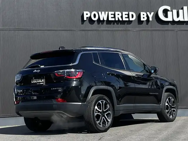 クライスラー・ジープ ジープ コンパス リミテッド 長野県 2021(令3)年 4.5万km 黒 ワンオーナー　/ブラックレザーシート　/ＡＬＰＩＮＥサウンド　/ナビ（ＦＭ／ＡＭ／ＴＶ／ＢＴ）　/ＡＣＣ　/ＬＫＡ　/ＢＳＭ　/Ｐアシスト　/３６０°カメラ　/Ｃａｒｐｌａｙ／Ａｎｄｒｏｉｄ　/ステアリングヒーター /PWBドア/ LEDヘッドライト＆フォグ /コーナーセンサー /ルーフレール /100Vソケット /USB /ダウンヒルアシスト /オートホールド /ETC2.0  /プッシュスタート