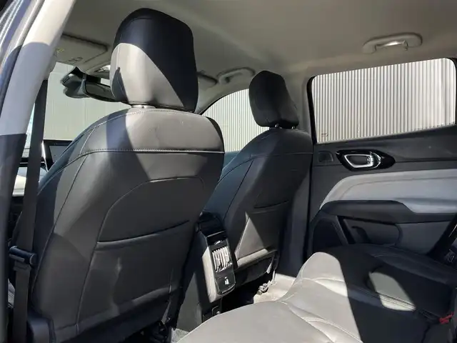 クライスラー・ジープ ジープ コンパス リミテッド 長野県 2021(令3)年 4.5万km 黒 ワンオーナー　/ブラックレザーシート　/ＡＬＰＩＮＥサウンド　/ナビ（ＦＭ／ＡＭ／ＴＶ／ＢＴ）　/ＡＣＣ　/ＬＫＡ　/ＢＳＭ　/Ｐアシスト　/３６０°カメラ　/Ｃａｒｐｌａｙ／Ａｎｄｒｏｉｄ　/ステアリングヒーター /PWBドア/ LEDヘッドライト＆フォグ /コーナーセンサー /ルーフレール /100Vソケット /USB /ダウンヒルアシスト /オートホールド /ETC2.0  /プッシュスタート