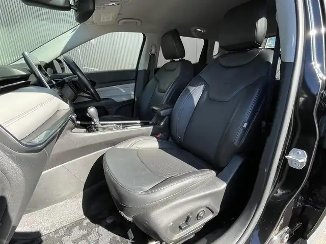 クライスラー・ジープ ジープ コンパス リミテッド 長野県 2021(令3)年 4.5万km 黒 ワンオーナー　/ブラックレザーシート　/ＡＬＰＩＮＥサウンド　/ナビ（ＦＭ／ＡＭ／ＴＶ／ＢＴ）　/ＡＣＣ　/ＬＫＡ　/ＢＳＭ　/Ｐアシスト　/３６０°カメラ　/Ｃａｒｐｌａｙ／Ａｎｄｒｏｉｄ　/ステアリングヒーター /PWBドア/ LEDヘッドライト＆フォグ /コーナーセンサー /ルーフレール /100Vソケット /USB /ダウンヒルアシスト /オートホールド /ETC2.0  /プッシュスタート