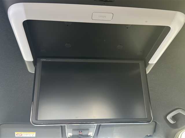 ホンダ ステップワゴン スパーダ eHEV 三重県 2022(令4)年 5万km プラチナホワイトパール 純正１１．４型ナビ/純正１５型後席モニター　/ＢＳＭ/純正ドラレコ/ＡｐｐｌｅＣａｒＰｌａｙ/ＡｎｄｒｏｉｄＡｕｔｏ/シートヒーター/スペアキー/レーンキープアシスト/パドルシフト/シートヒーター/踏み間違い防止システム/禁煙車