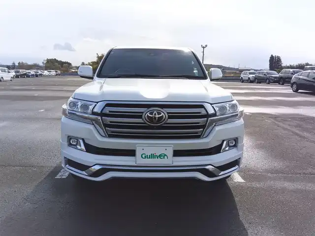 トヨタ ランドクルーザー ZX 群馬県 2016(平28)年 5.2万km ホワイトパールクリスタルシャイン 4WD/ムーンルーフ/純正9型MOPナビ/フルセグTV/純正OP後席左右ディスプレイ/マルチテレインモニター/ビルトインETC2.0/前後ドライブレコーダー/レーダークルーズコントロール/セーフティセンスP/・衝突被害軽減ブレーキ/・車線逸脱警報/・オートマチックハイビーム/ブラインドスポットモニター/LEDヘッドランプ/デュアルオートエアコン/木目調/革巻きコンビステアリング/ステアリングヒーター/ブラックナッパ革シート/前席パワーシート/ベンチレーション/前席・2列目シートヒーター/社外22インチアルミホイール/スマートキー/プッシュエンジンスタート/禁煙車