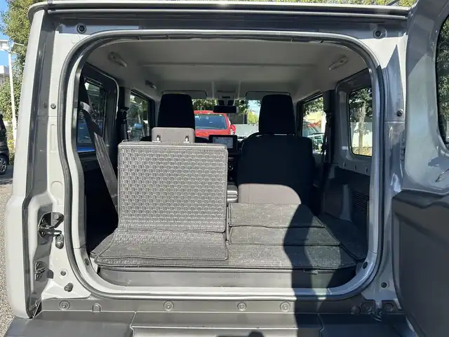 スズキ ジムニー XC 東京都 2021(令3)年 5.4万km ミディアムグレー ワンオーナー/純正OP8インチナビ（CN-RZ866）/・Bluetoothオーディオ/USBオーディオ/・フルセグTV/DVD/バックカメラ/セーフティサポート/クルーズコントロール/LEDヘッドランプ/オートライト/シートヒーター（前席）/ビルトインETC/取扱説明書/保証書/スペアキー1本