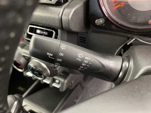 スズキ ジムニー XC 大分県 2021(令3)年 5.4万km ミディアムグレー ワンオーナー/純正OP8インチナビ（CN-RZ866）/・Bluetoothオーディオ/USBオーディオ/・フルセグTV/DVD/バックカメラ/セーフティサポート/クルーズコントロール/LEDヘッドランプ/オートライト/シートヒーター（前席）/ビルトインETC/取扱説明書/保証書/スペアキー1本