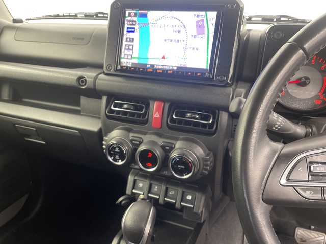 スズキ ジムニー XC 大分県 2021(令3)年 5.4万km ミディアムグレー ワンオーナー/純正OP8インチナビ（CN-RZ866）/・Bluetoothオーディオ/USBオーディオ/・フルセグTV/DVD/バックカメラ/セーフティサポート/クルーズコントロール/LEDヘッドランプ/オートライト/シートヒーター（前席）/ビルトインETC/取扱説明書/保証書/スペアキー1本