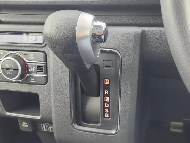 ダイハツ アトレー バン RS 愛知県 2025(令7)年 0.4万km オフビートカーキM 純正9インチディスプレイオーディオ/バックカメラ/AppleCarPlay/AndroidAuto/スマートアシスト/衝突被害軽減ブレーキ/レーダークルーズコントロール/横滑り防止装置/コーナーセンサー/レーンキープアシスト/オートライト/オートマチックハイビーム/LEDヘッドライト/LEDフォグライト/両側電動スライドドア/HDMI接続/純正フロアマット/プッシュスタート/スマートキー/スペアキー